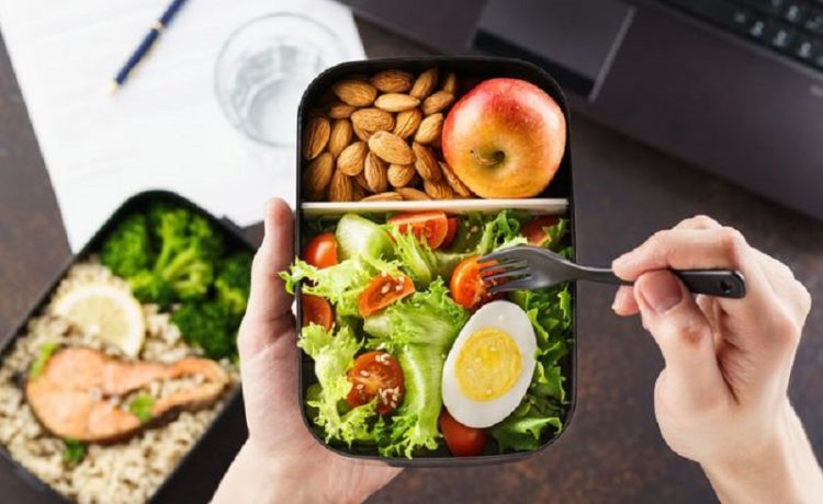 Thói quen ăn uống lành mạnh mà thanh thiếu niên có thể thực hành mỗi ngày